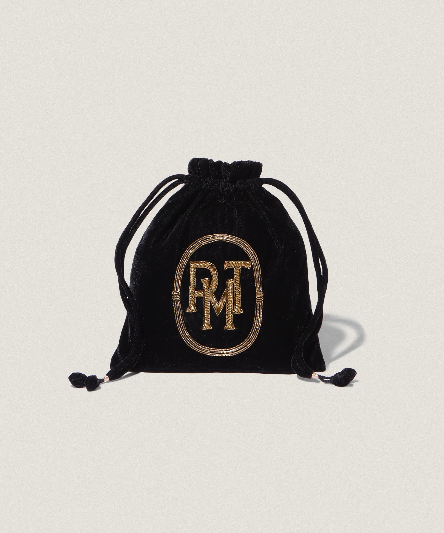 ピモンテ シシュウ キンチャク ポーチ ブラック|FASHION GOODS|ピ