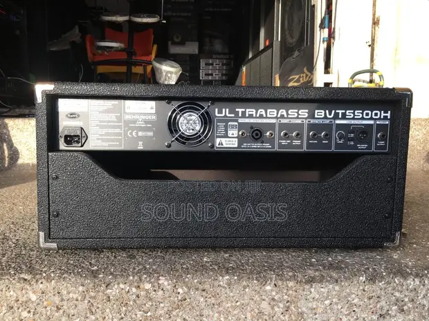 Behringer Ultrabass BVT5500H 550W Bass Amp Head in Accra