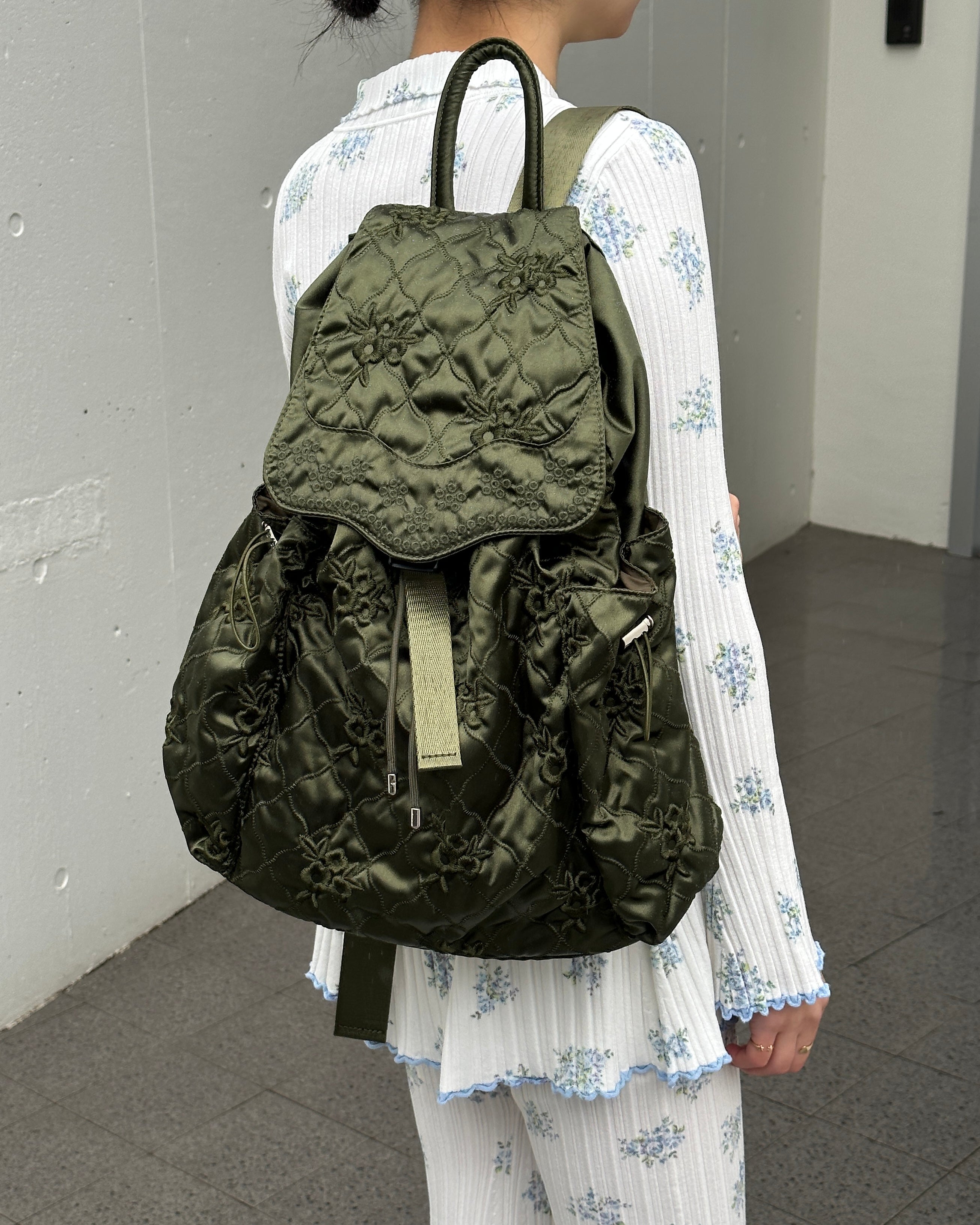 pointe backpack (khaki)