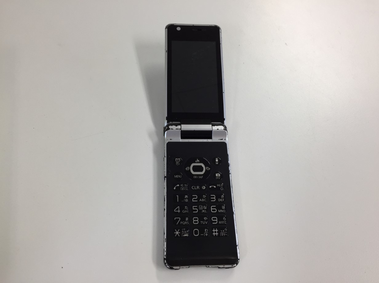 ガラケー水没復旧】修理費用4980円～と安い！洗浄＆乾燥作業でデータ