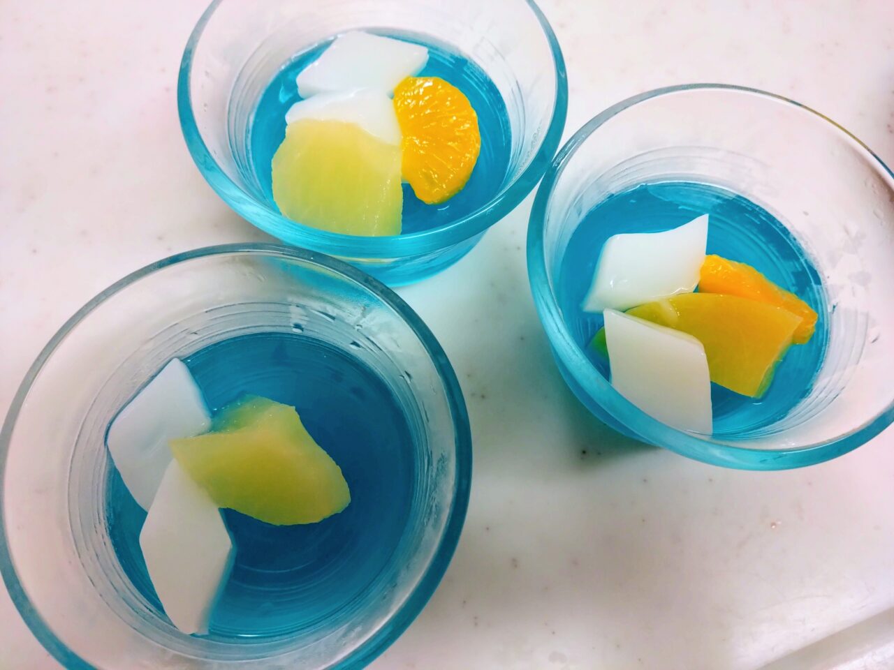 七夕にぴったり！ブルーハワイの涼やかゼリー | パウンド・パウンド
