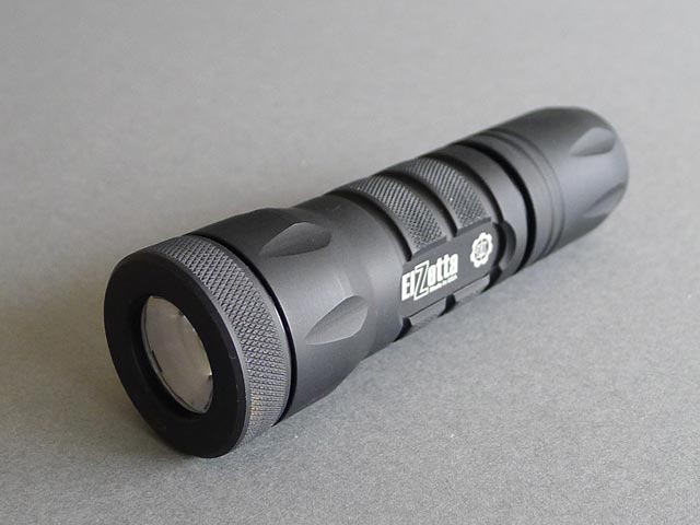 Elzetta Model A113 Gen3, フラットベゼル, Max 800im (16340/RCR123