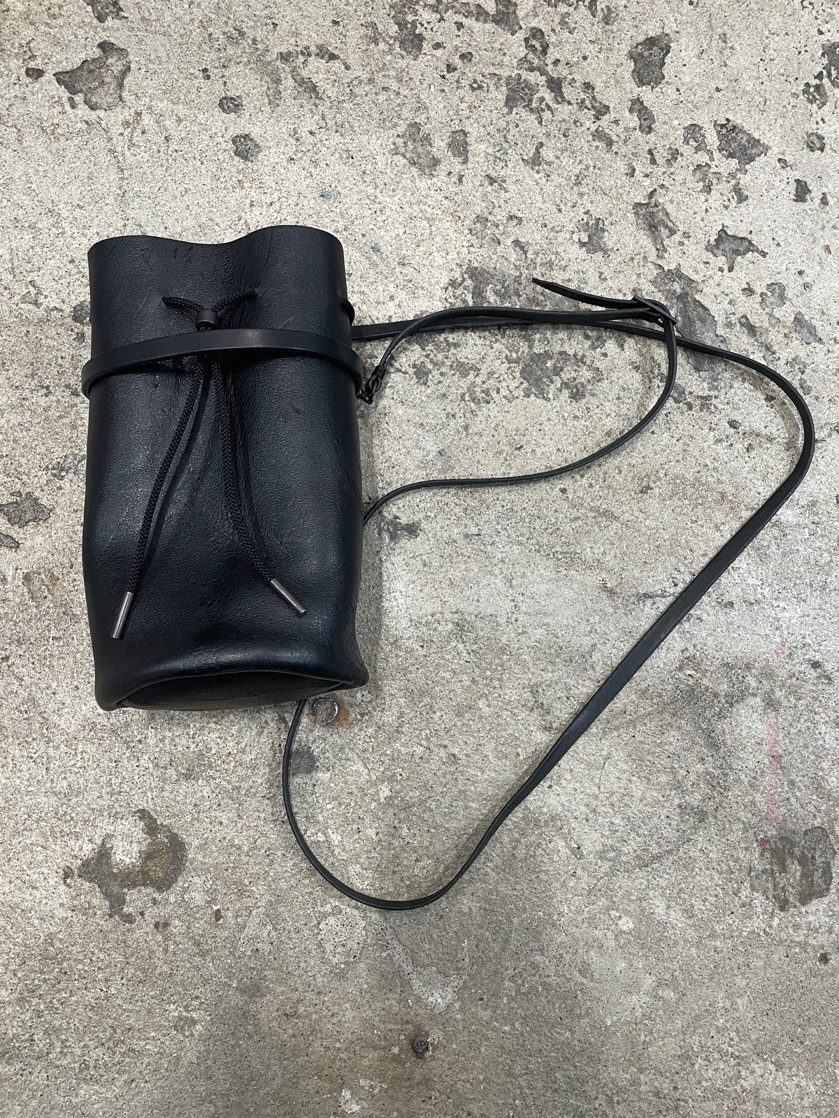 prasthana × iolom SMARTPHONE STRAP