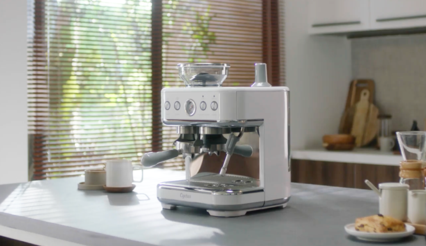 自宅でこだわりの1杯を！本格派エスプレッソマシン「Cyetus NEO 」が