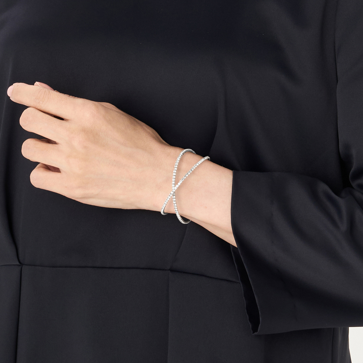 JinkaNezu クリスタルガラス クロス バングル ジンカネヅ（JinkaNezu