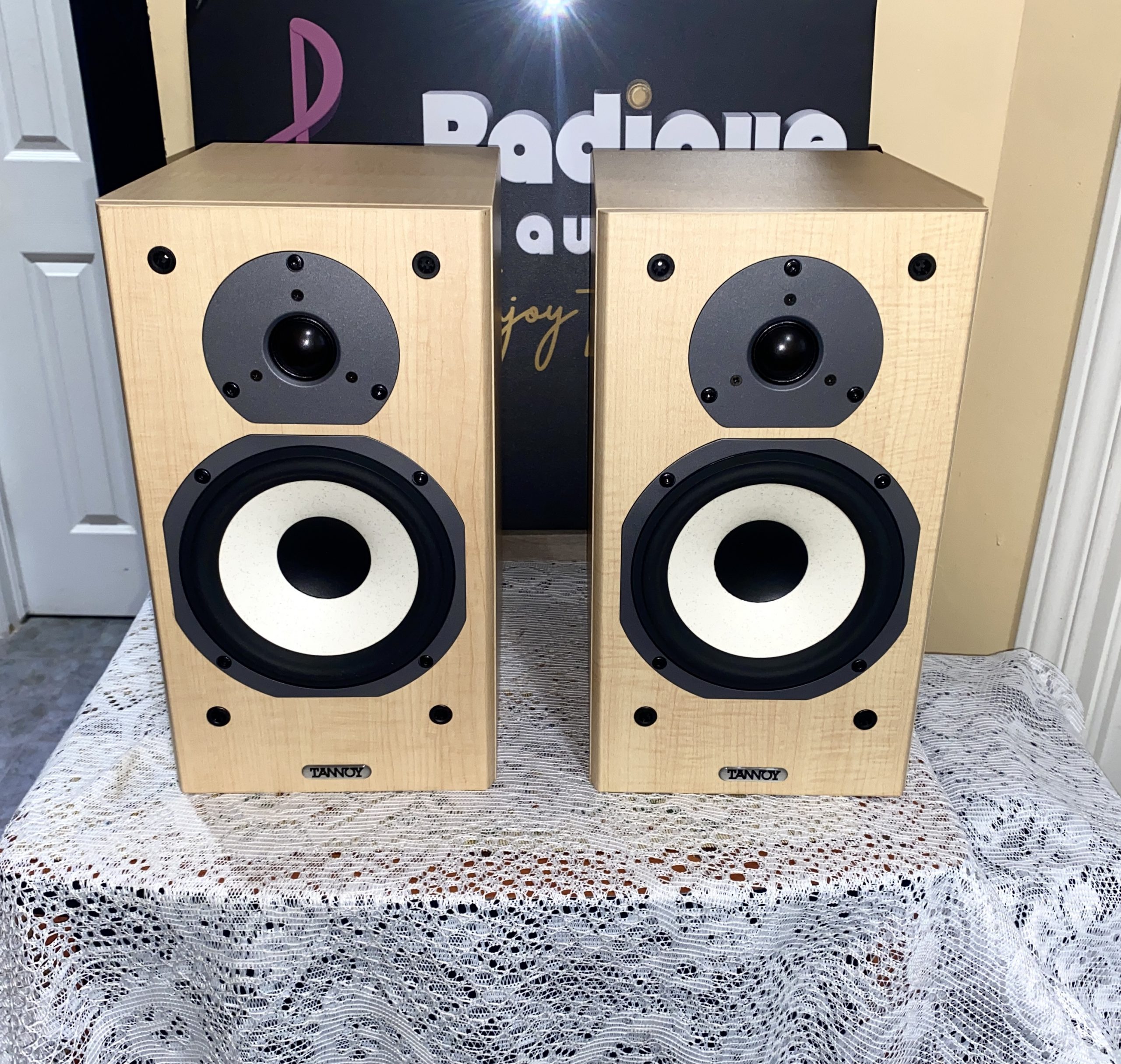 Tannoy Mercury Bookshelf Speakers in Light Maple Mercury mx2