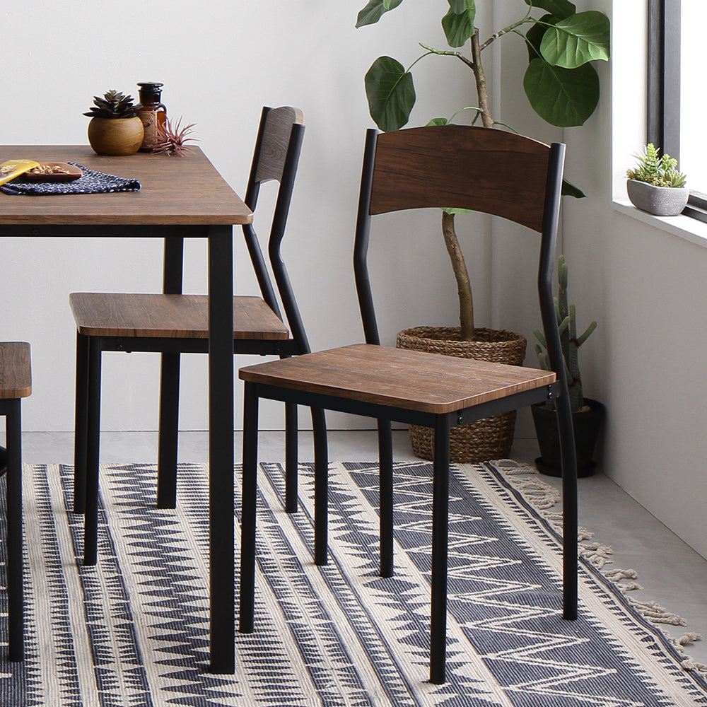 ダイニングチェア シンプルデザイン4脚セット/ シンプルで使いやすい