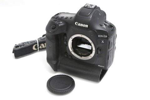 K-3 II 18-135WR レンズキット シャッター回数3400回以下 【K695