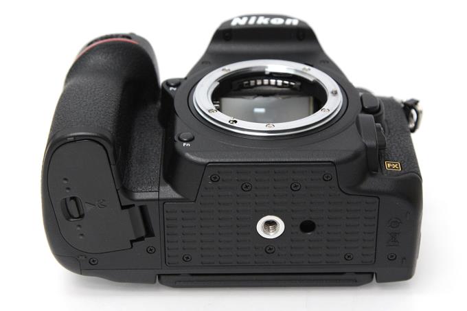 D780 ボディ シャッター回数 約9000回以下 M910-2O3 | ニコン