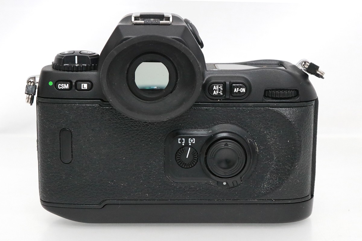 F100 ボディ＋MB-15（F100用バッテリーグリップ） CA01-M3904-3V1C