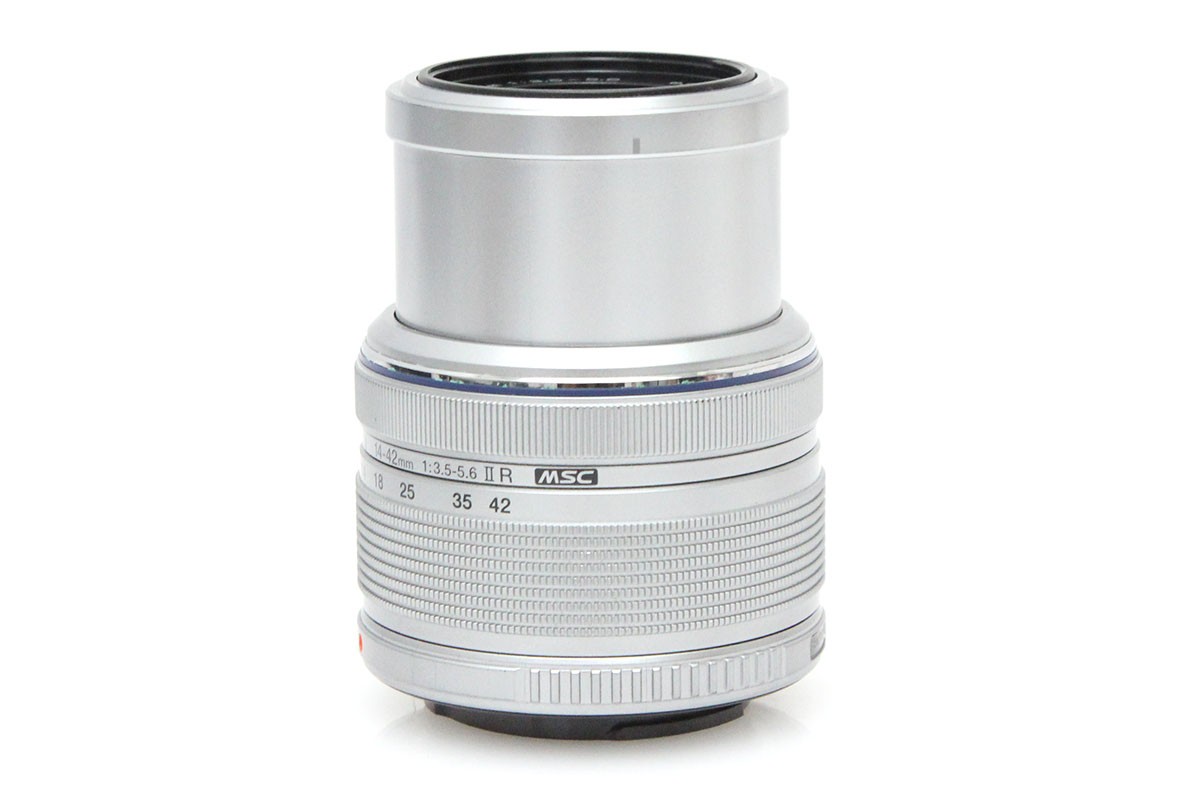 M.ZUIKO DIGITAL 14-42mm F3.5-5.6 II R シルバー CA01-P191-2A2B-ψ