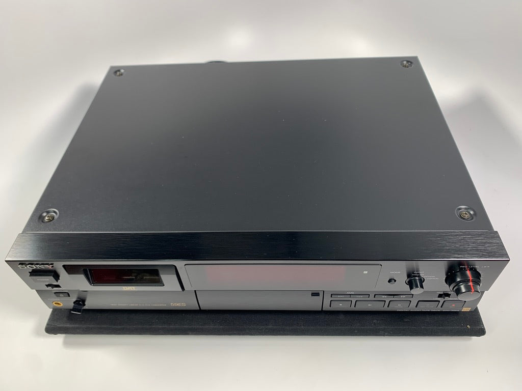 SONY DTC-59ES DIGITAL AUDIO TAPE DECK W/REMOTE & ORIGINAL BOX