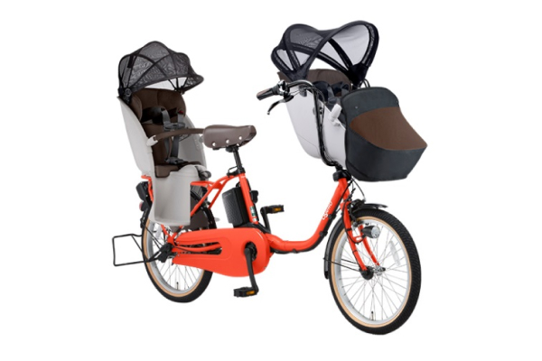 3人乗り用チャイルドシート付きギュット・クルーム・EX パナソニック