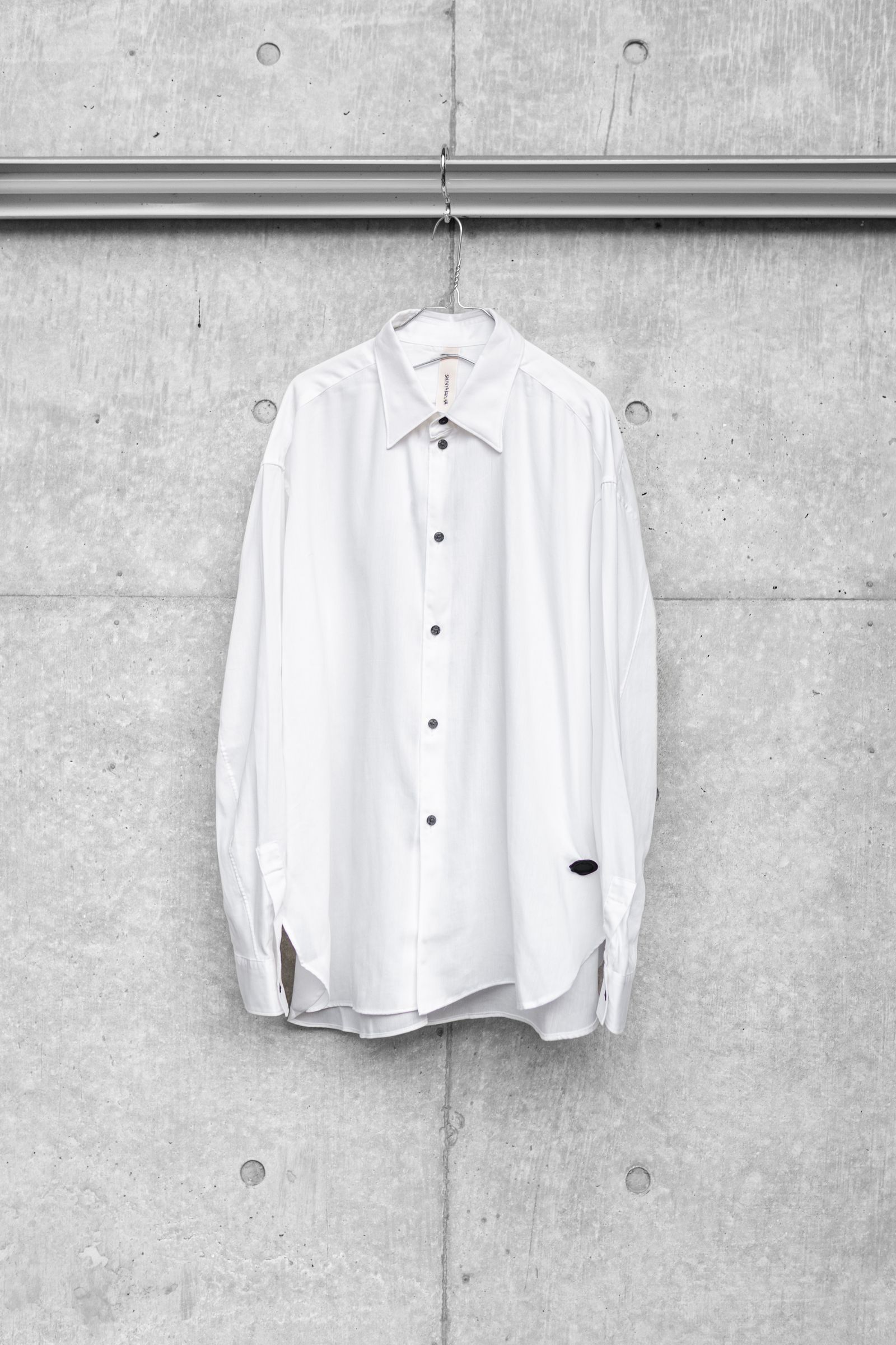 SHINYAKOZUKA - Dear, NOTHING SPECIAL SHIRT / SNOW | Retikle Online