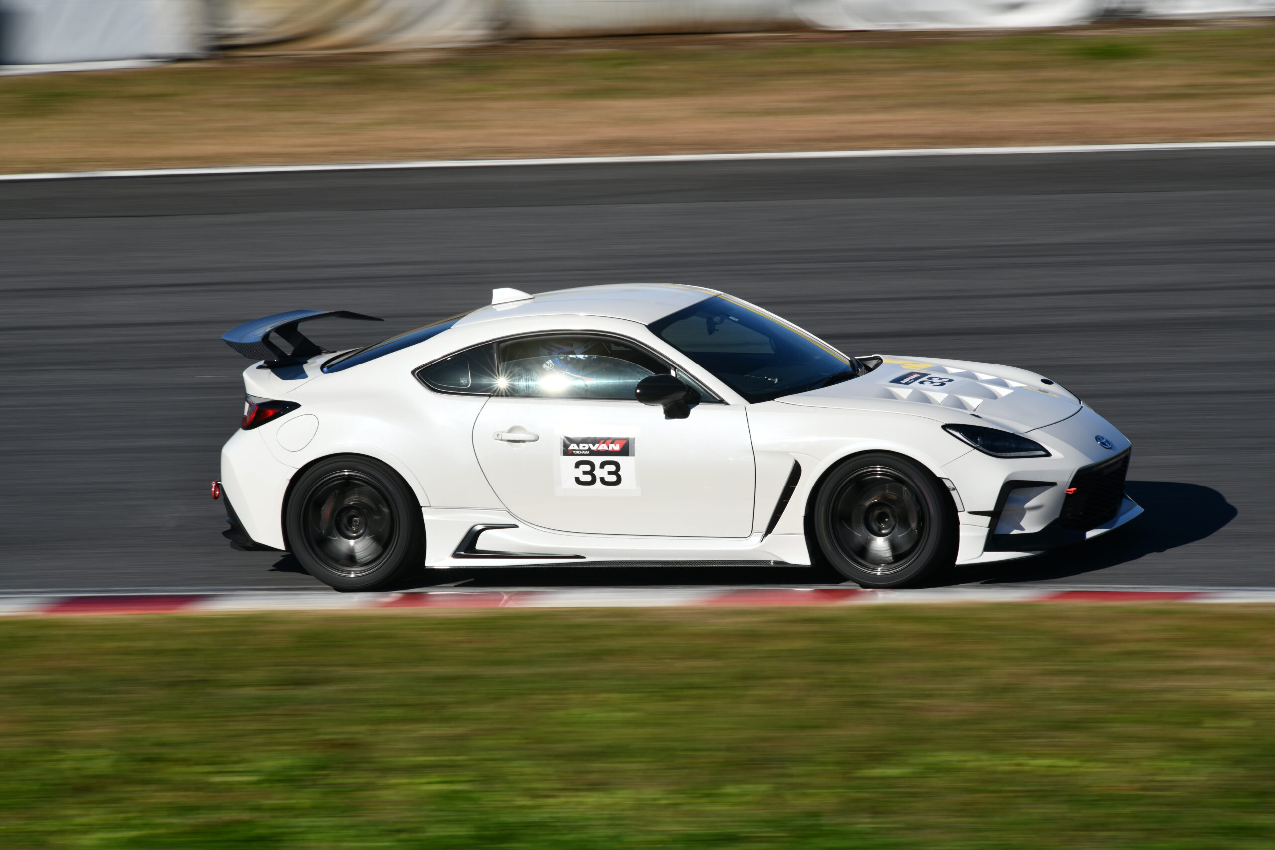 オートガレージK2 ZN8 GR86「注目のLINKフルコンでのピギーバック制御