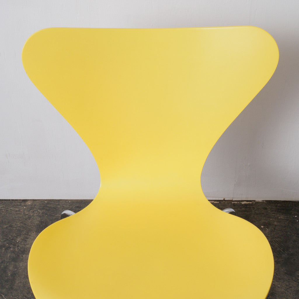 セブンチェア(lemon)｜フリッツ・ハンセン Fritz Hansen｜アルネ