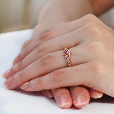 ピンクサファイア×ローズカットダイヤリング「ハートティアラ」 PT900