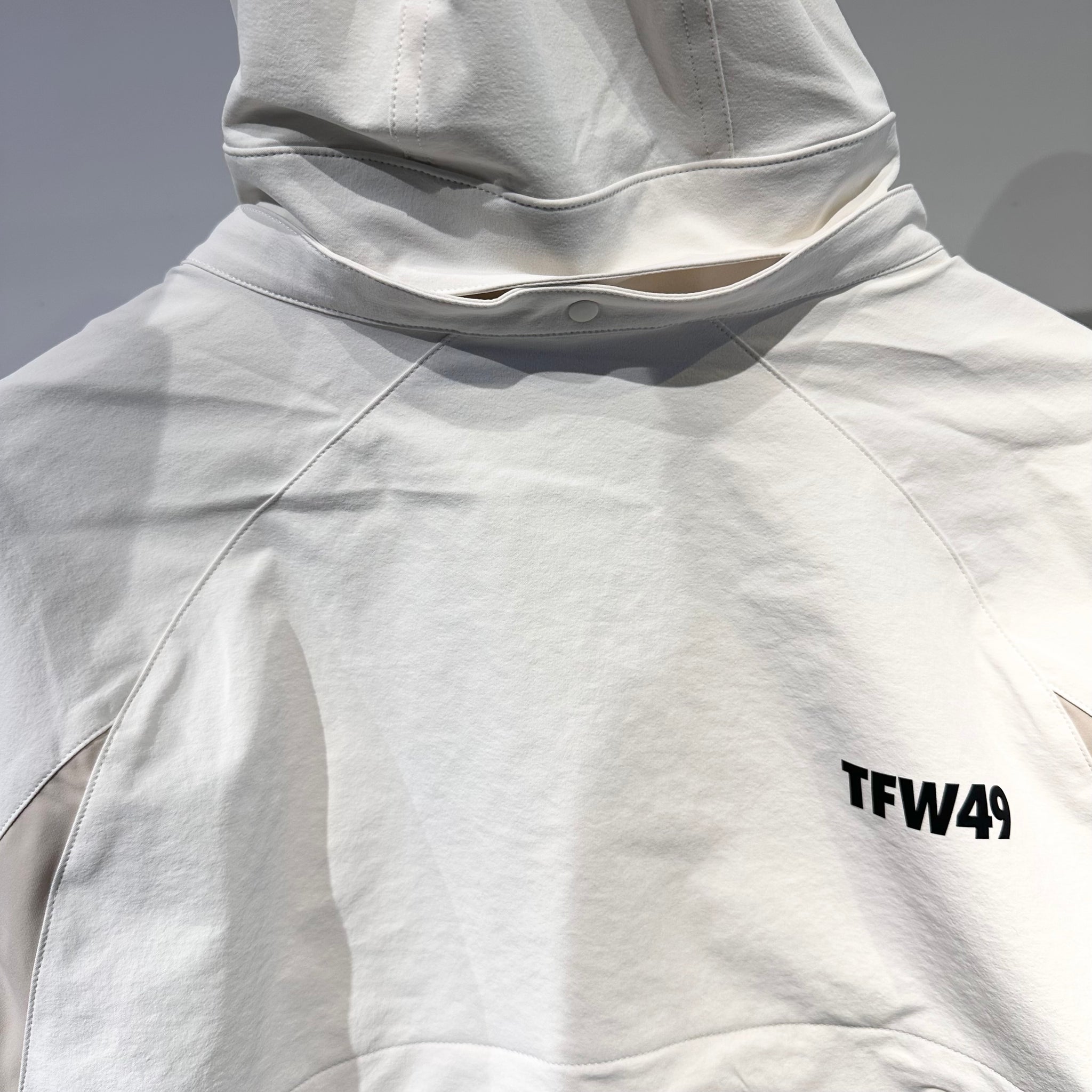 TFW49 DETACHABLE 2WAY JACKET OFFWHITE – ラウンドコード