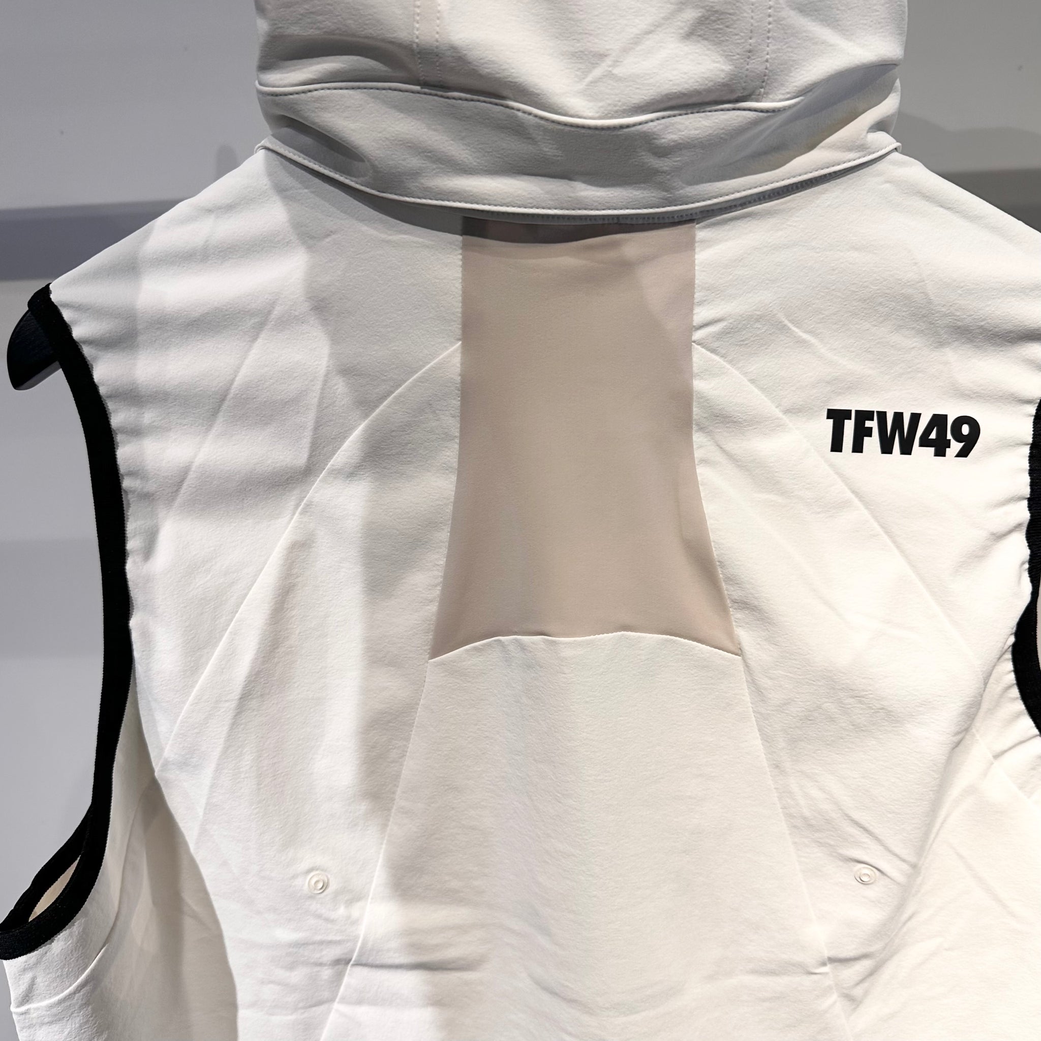 TFW49 DETACHABLE 2WAY JACKET OFFWHITE – ラウンドコード