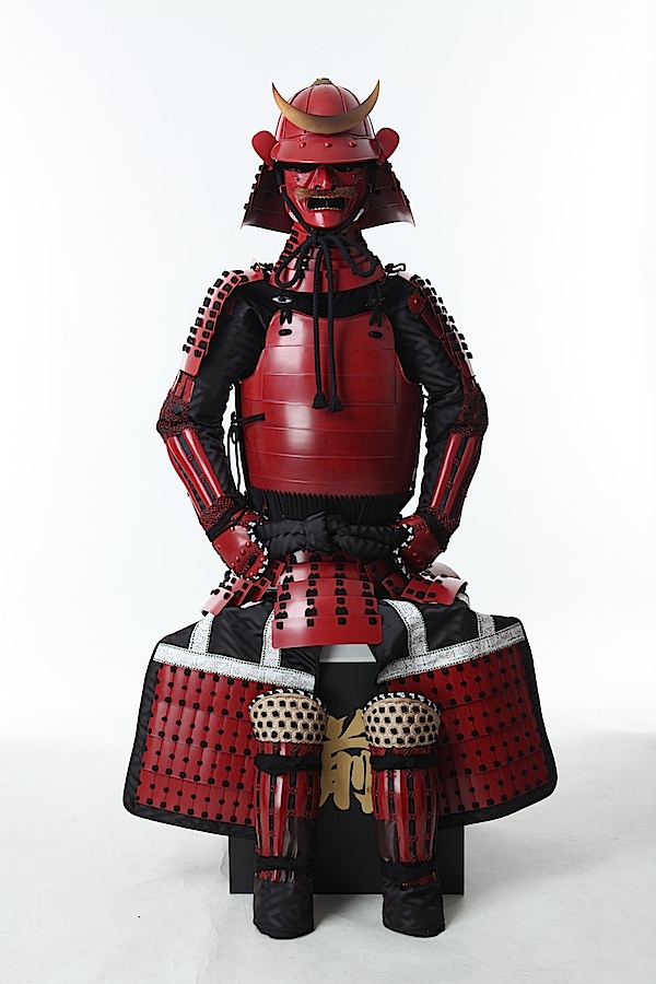 等身大】黒糸威 赤桶側 二枚胴具足（時代付け仕上げ） | 甲冑工房 武寿