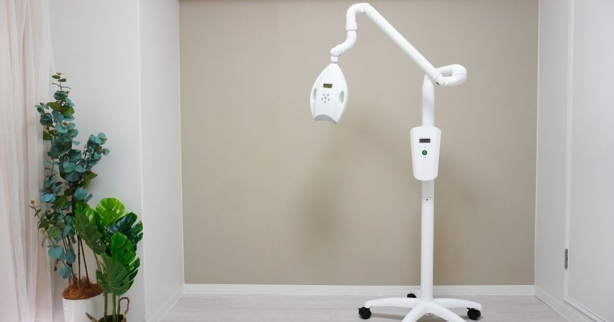 LEDライト 美顔器 halio ホワイト