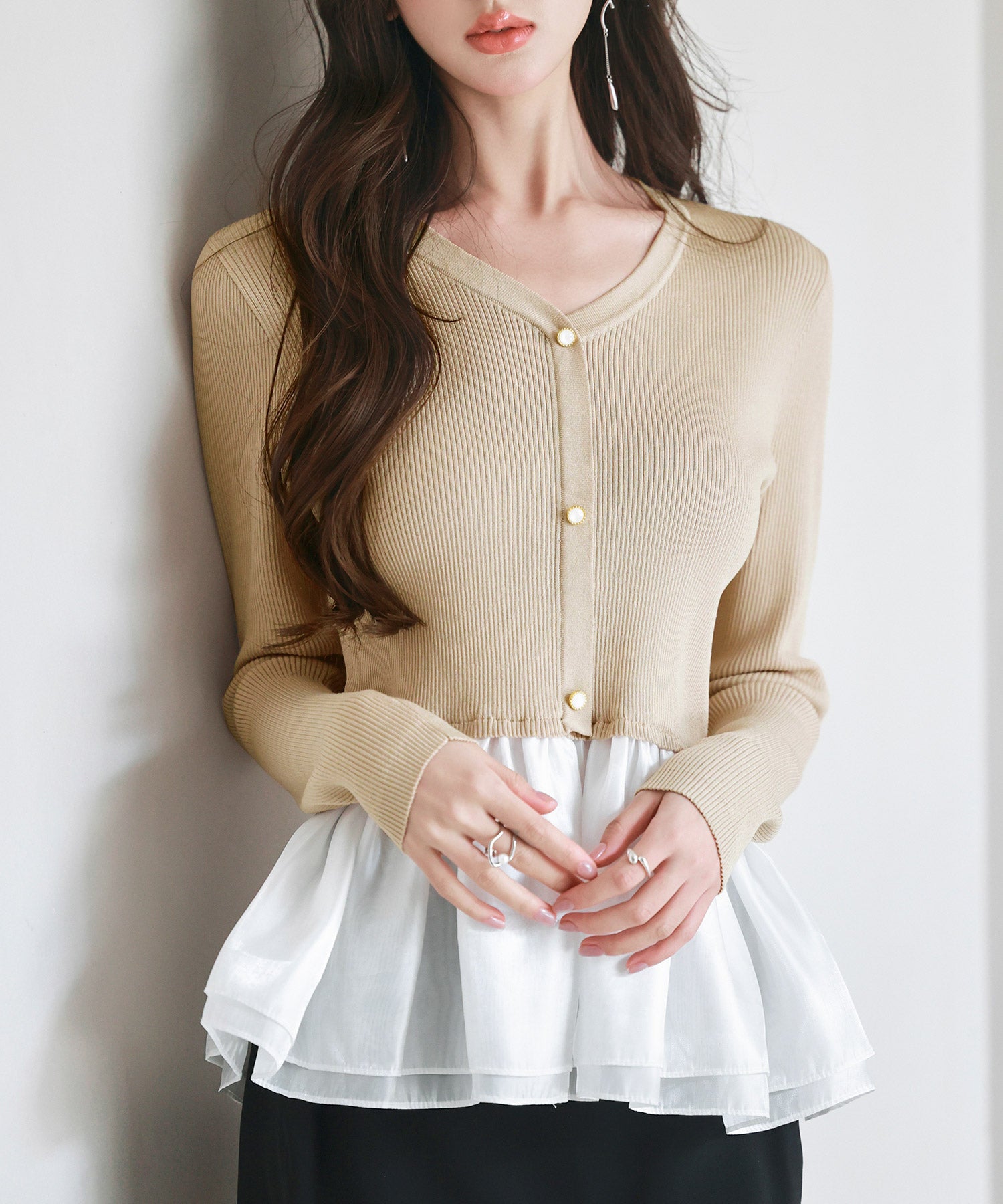 ぺプラム裾ドッキングニットプルオーバーsdp8053 ベージュ – [公式