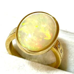 K18 ホワイトオパールリングの買取実績 | 買取専門店さすがや