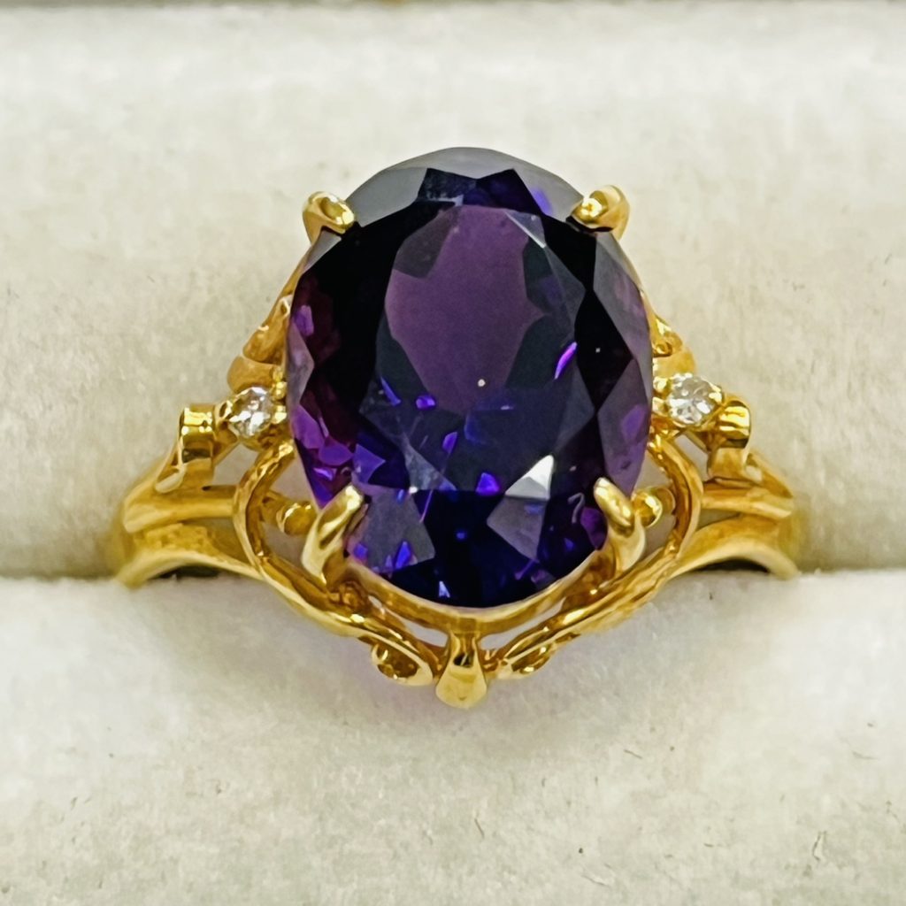 K18(18金) アメジスト メレダイヤモンド付き リング アクセサリーの