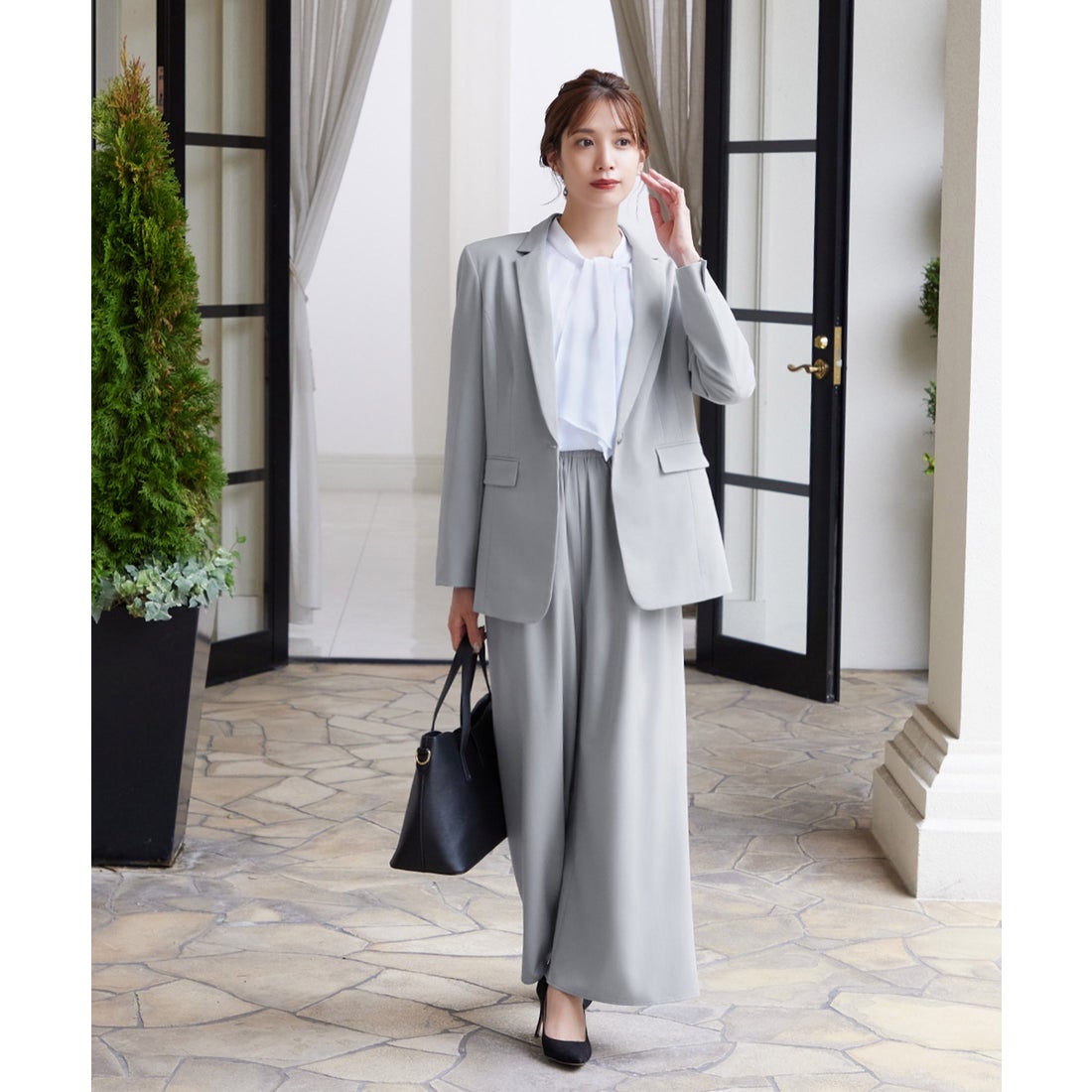 フロリア Flolia テーラードジャケット フレアシルエットワイドパンツ