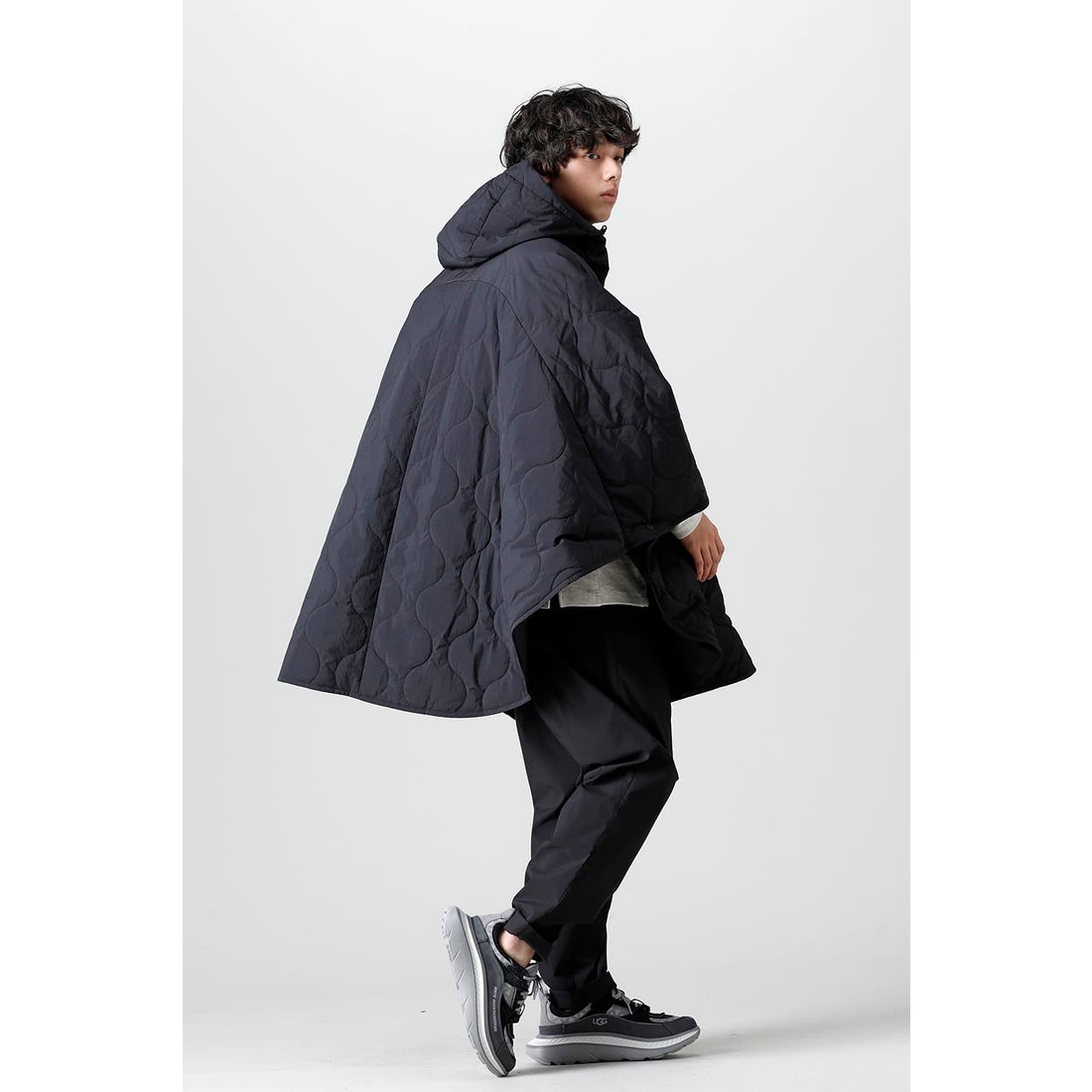 ランタン lantern Heating Poncho （Black） -FASCINATE
