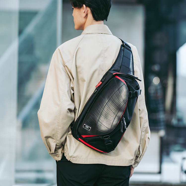 ワンショルダーバッグ エクスパンダブル | 日本職人が作るメンズ