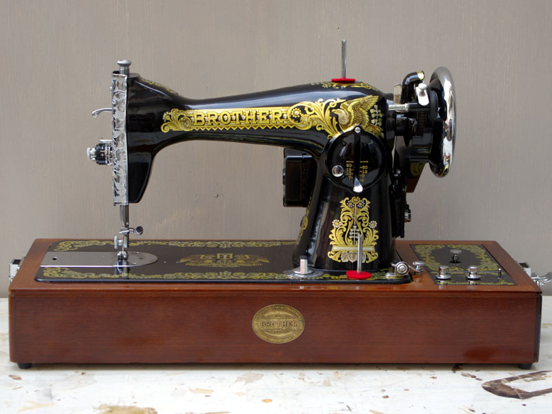 No.148 Brother ブラザー製 家庭用電動ミシン復刻版：アンティーク