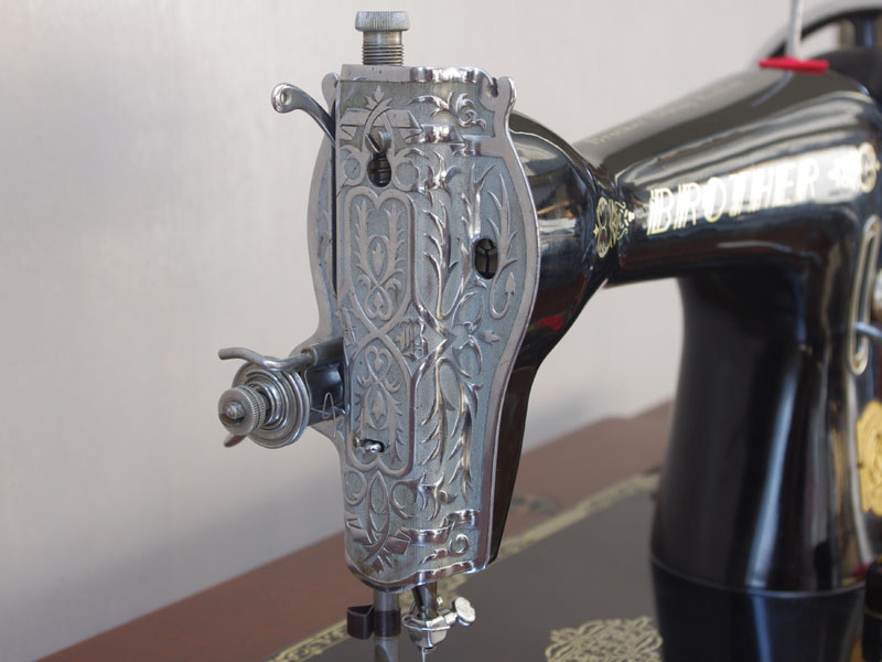 No.162 BROTHER ブラザー製 家庭用足踏みミシン：アンティークミシン