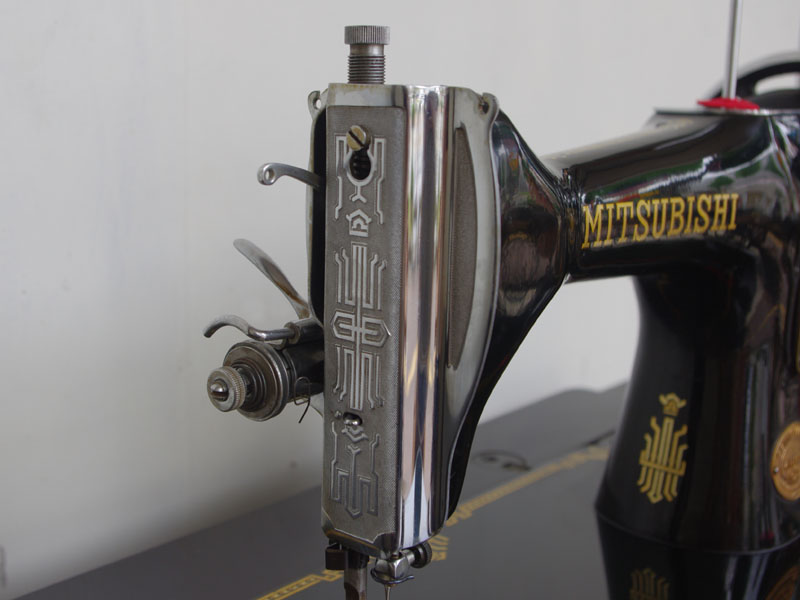 No.192 MITSUBISHI 三菱製 家庭用足踏みミシン：アンティークミシン