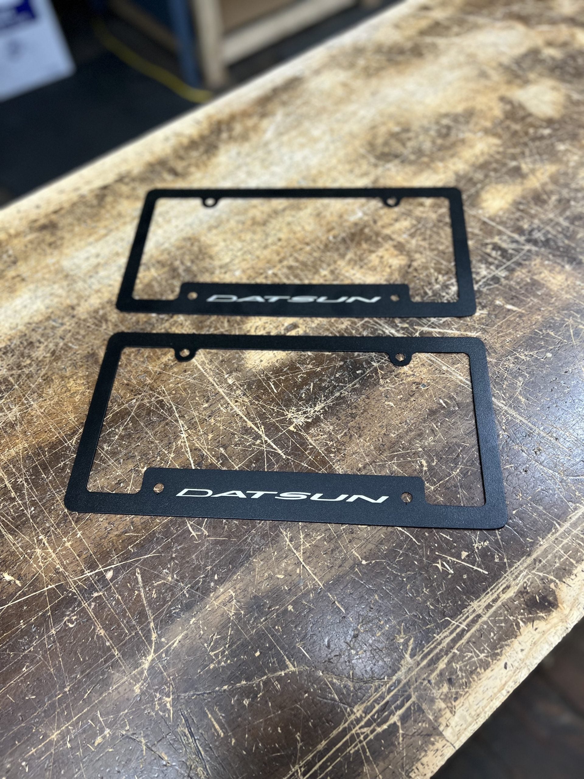 ENGRAVED LICENSE PLATE FRAME / HOLDER