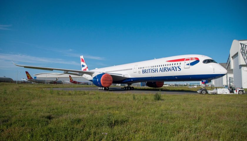 ブリティッシュエアウェイズのA350-1000初号機の塗装が完了 | sky