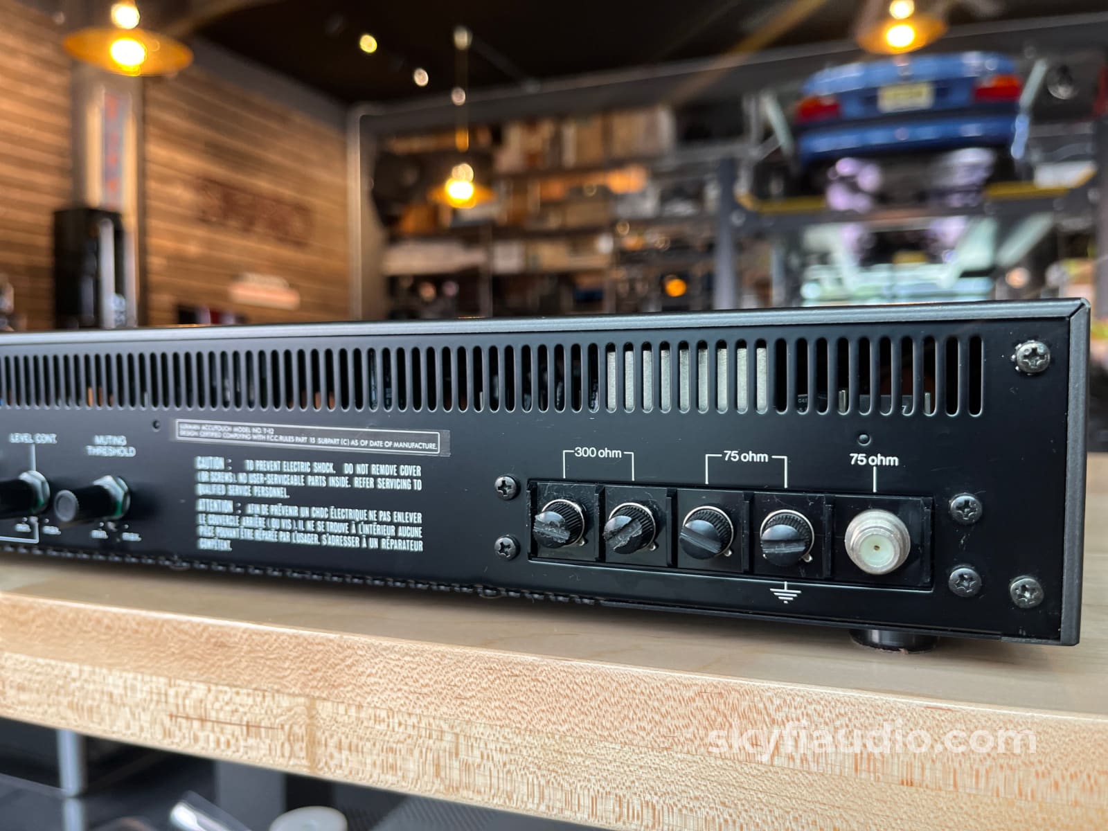 Luxman T-12 Vintage FM Tuner