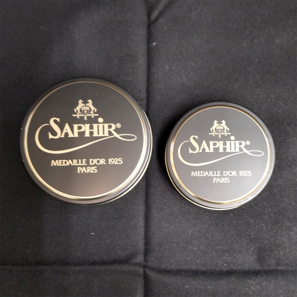 鏡面磨き(ハイシャイン)の完成度は、クロスが決める。鏡面仕上げの