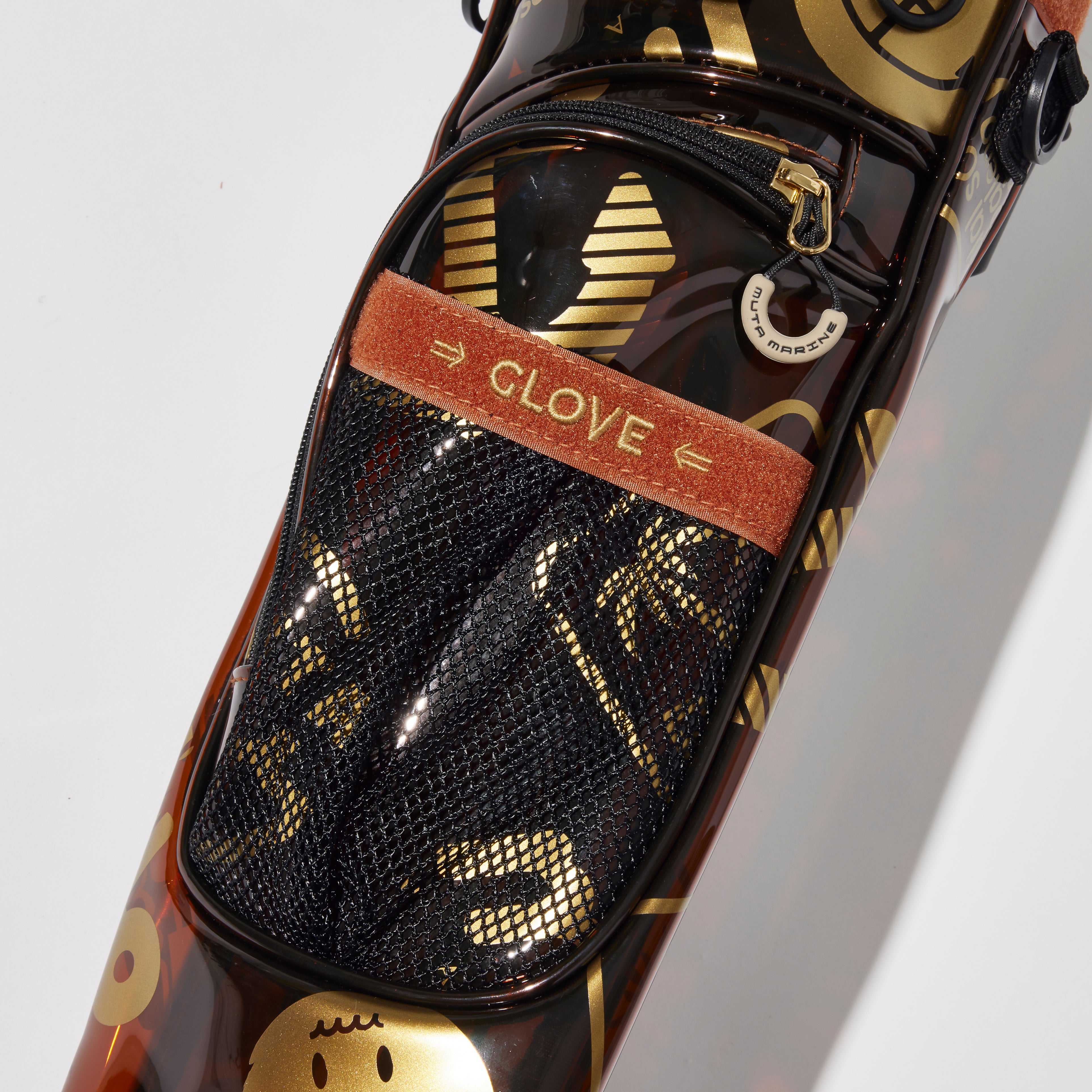 ムータマリン］クリアロゴ・セルフスタンドクラブケース – FUNQTEN