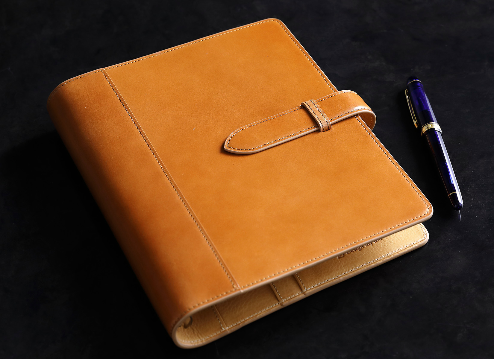 コードバン・システム手帳バインダー（A5） | 10年使い続けられる革製品