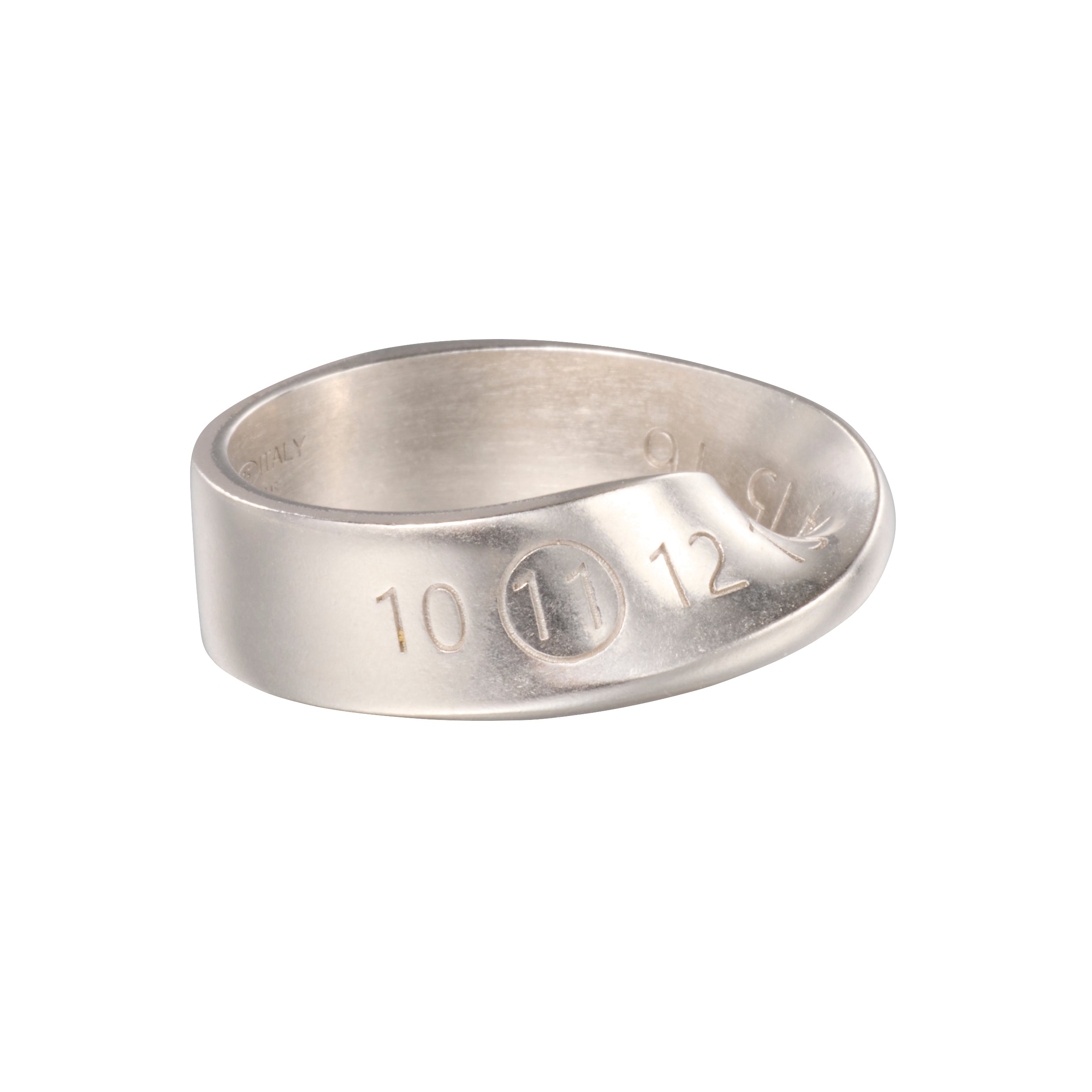 メゾンマルジェラ】ツイスト ナンバーリング – GQ SHOP