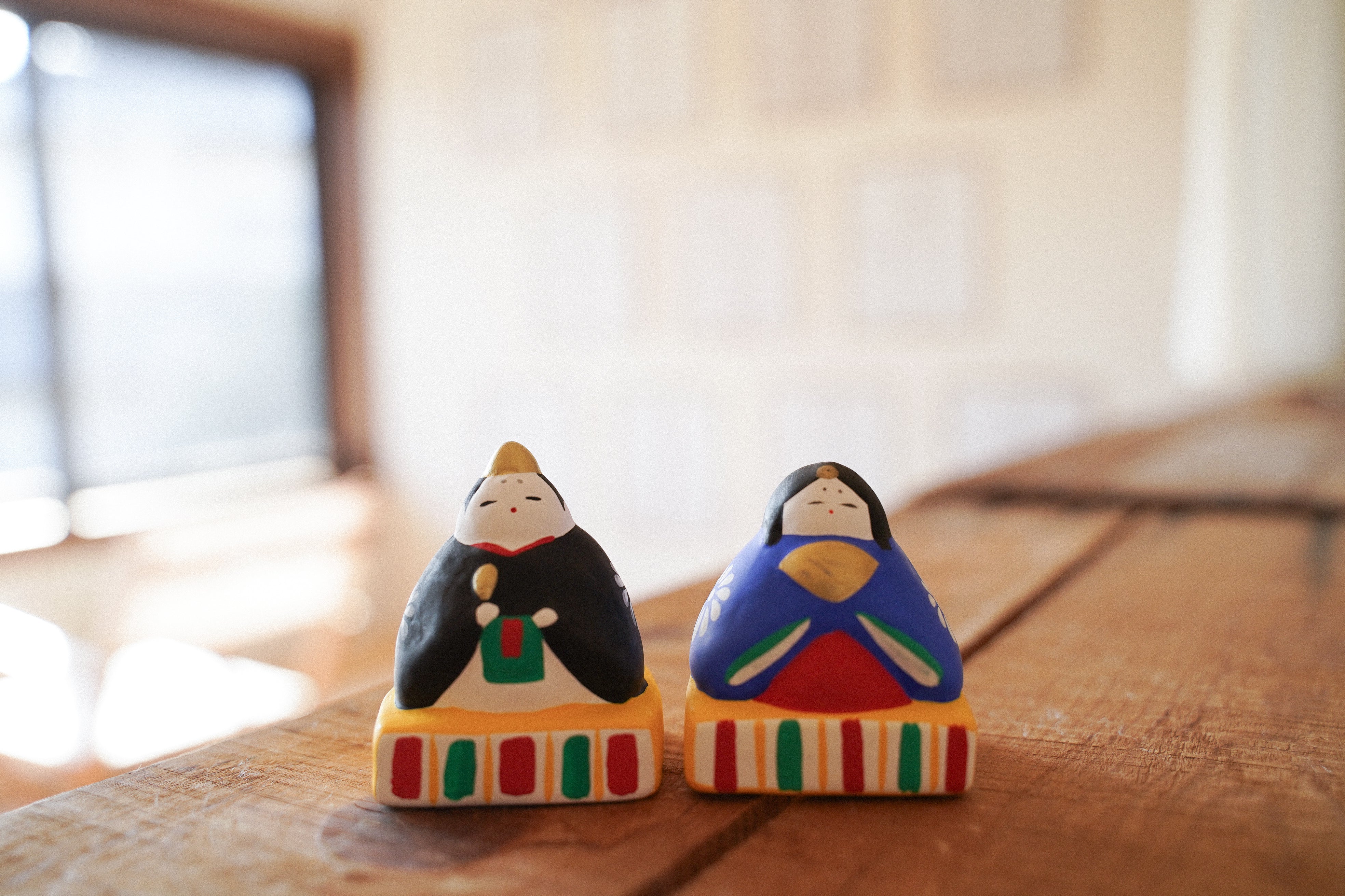 玩具工房｜すわり雛（菊） – Masukichi -Pottery & Souvenir- ますきち