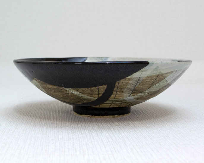 和雑貨 四季彩堂 オンラインショップ / 万能平鉢 二色線刻