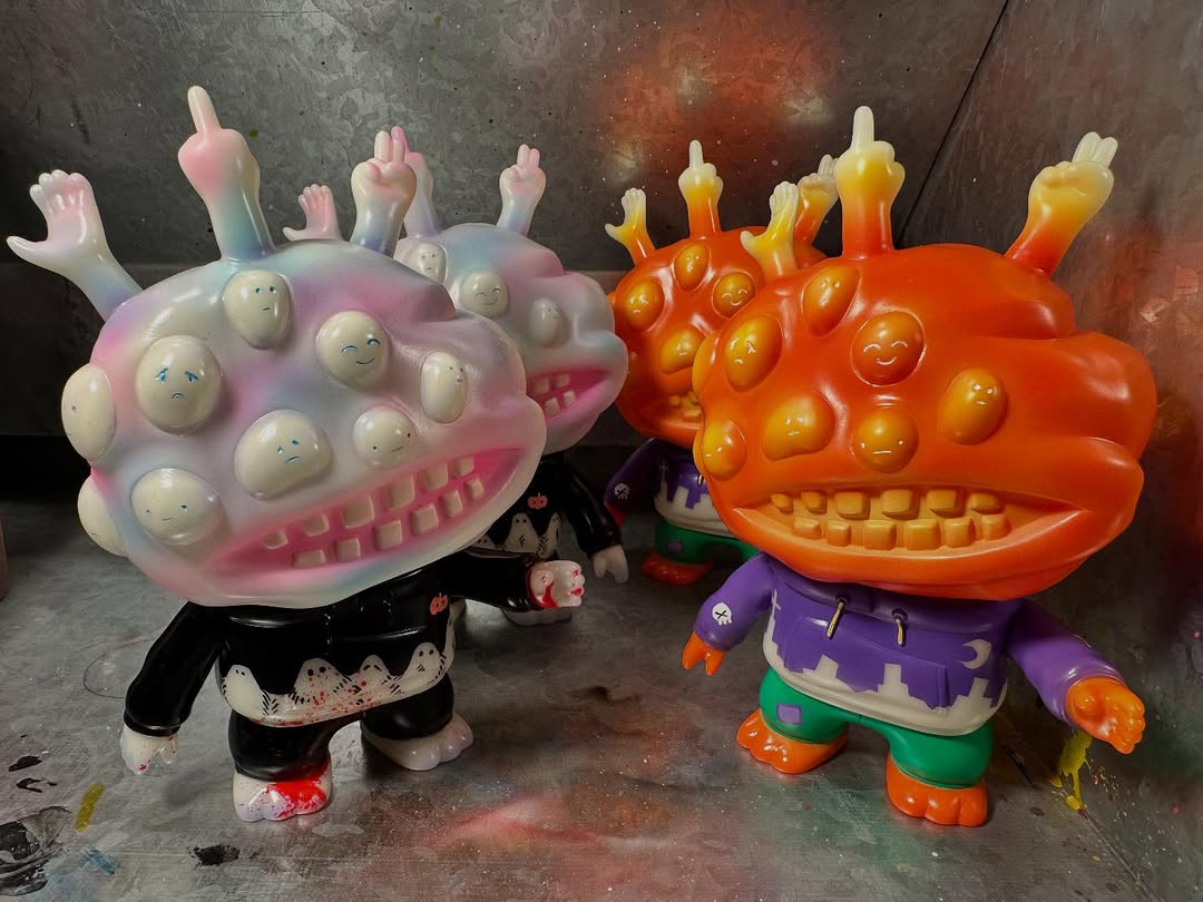 ギャラリー＆ショップ・墓場の画廊に闇病玩具の「溶解猫MELTY PETO」が