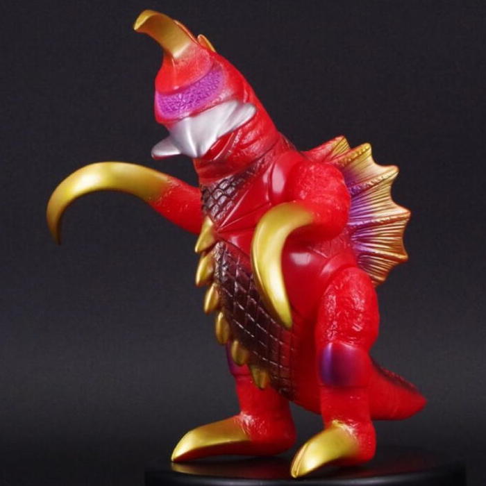 ブルマァクよりレッド成型となった「未来怪獣ガイガン」が飛来