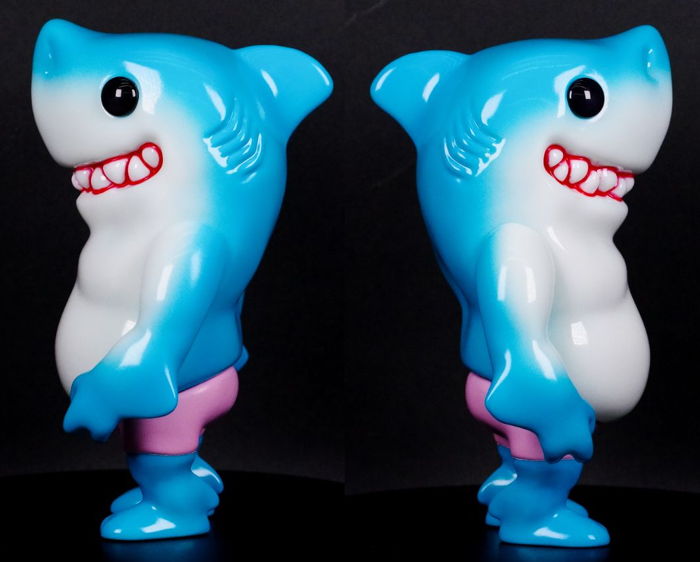 Momoco Studioの「SHARK BOY」が真夏のビーチにやってきた！ | sofvi.tokyo