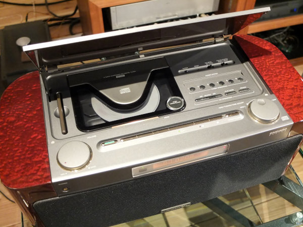 SONY Celebrity D-3000: オーディオショップ店長の日記