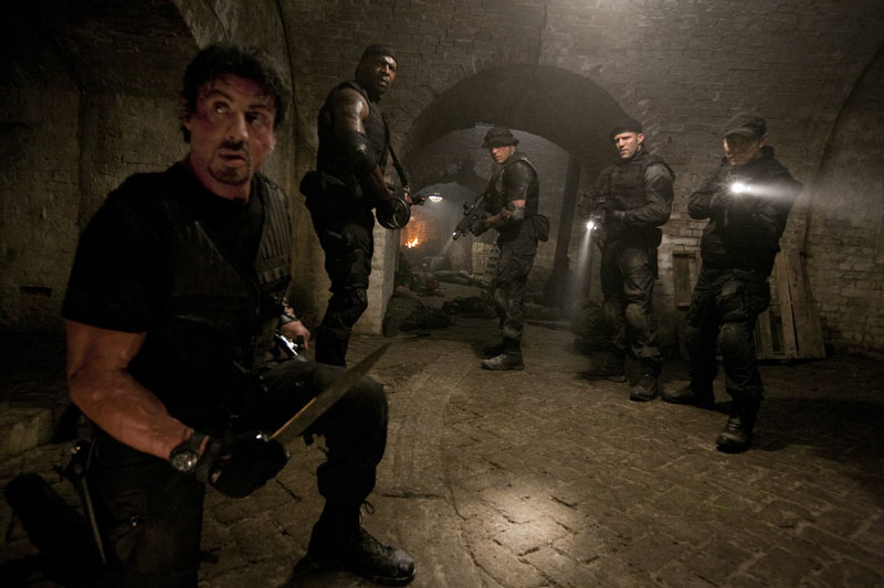 エクスペンダブルズ』バーニー・ロスになりきろう！ナイフ編 | SLY_JP