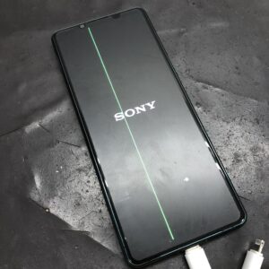 SONY【Xperia5Ⅲ】画面割れ・交換修理の手順！！ | スマホスピタル