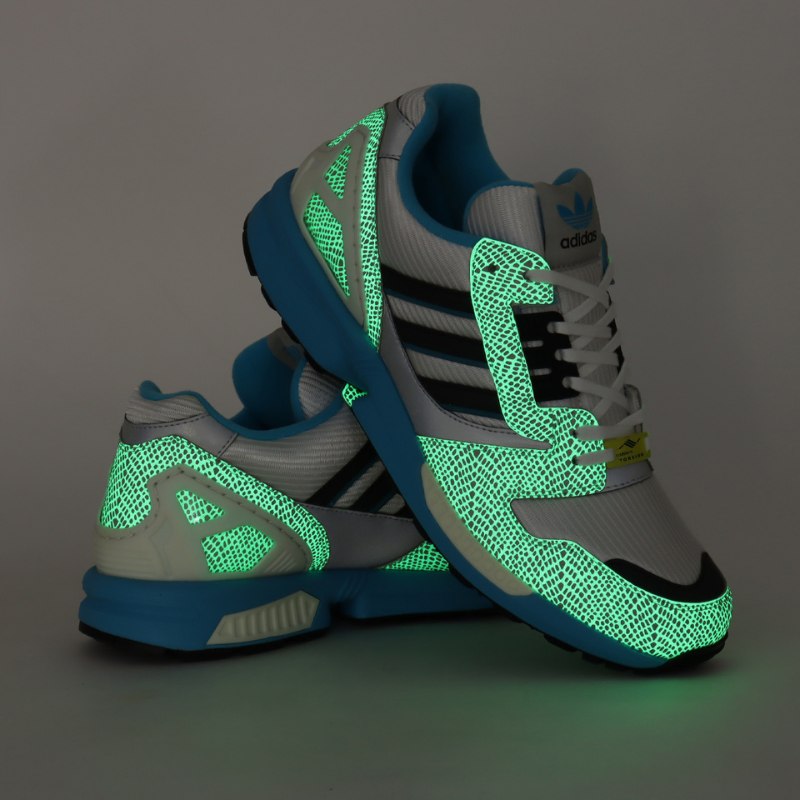 8月10日発売【adidas x atmos ZX 8000 “G-SNK 9”】スカイツリーを